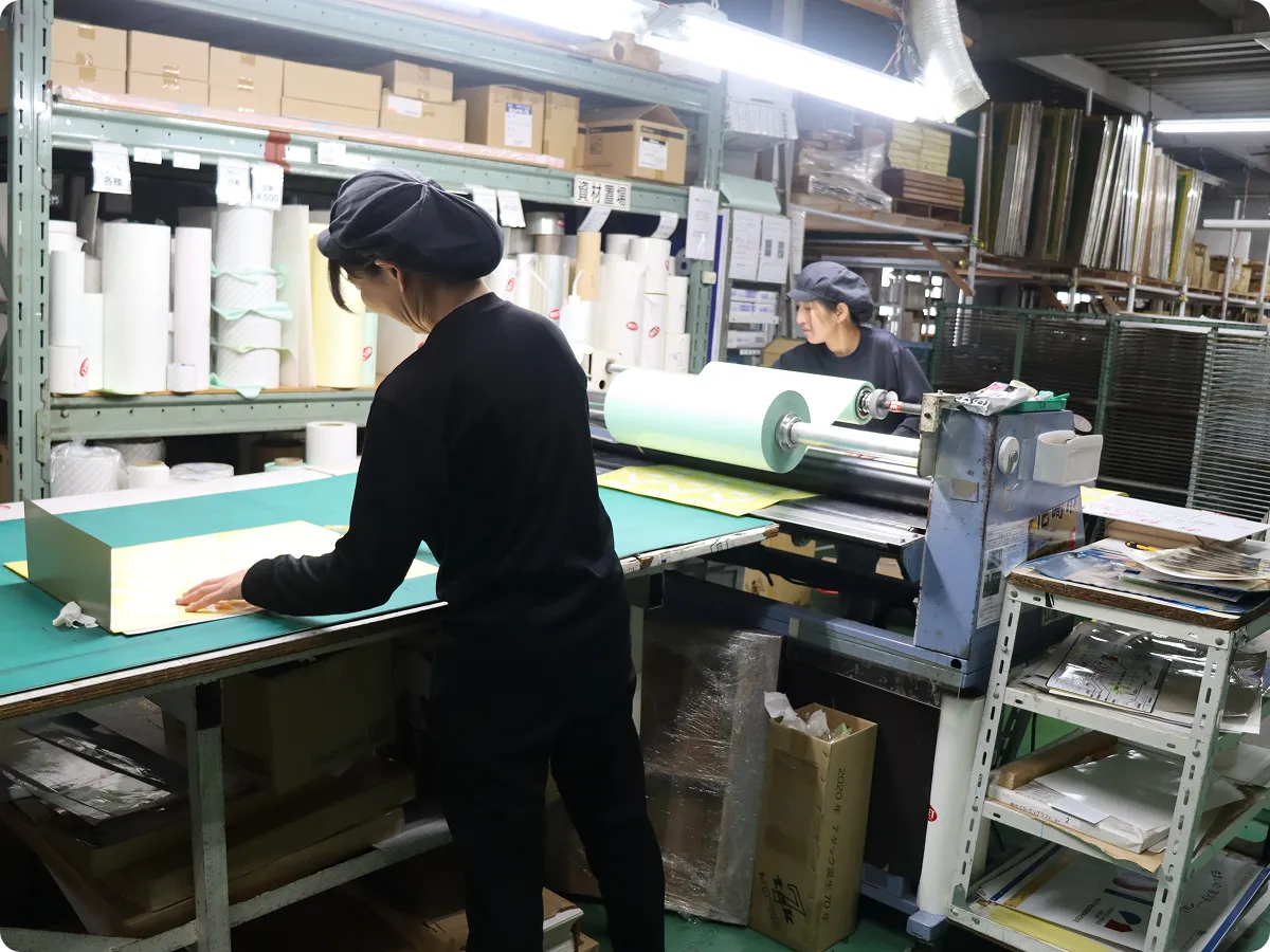 高速全自動印刷ラインの機器の画像